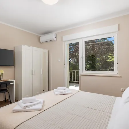 Apartament Seaview Garden Premium Kostrena