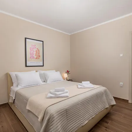 Seaview Garden Premium Apartament *