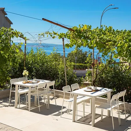 Seaview Garden Premium