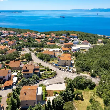 Seaview Garden Premium Kostrena