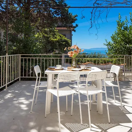 Seaview Garden Premium Daire Kostrena