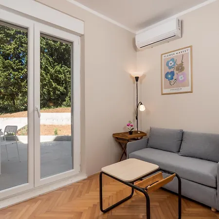 Seaview Garden Premium Daire Kostrena