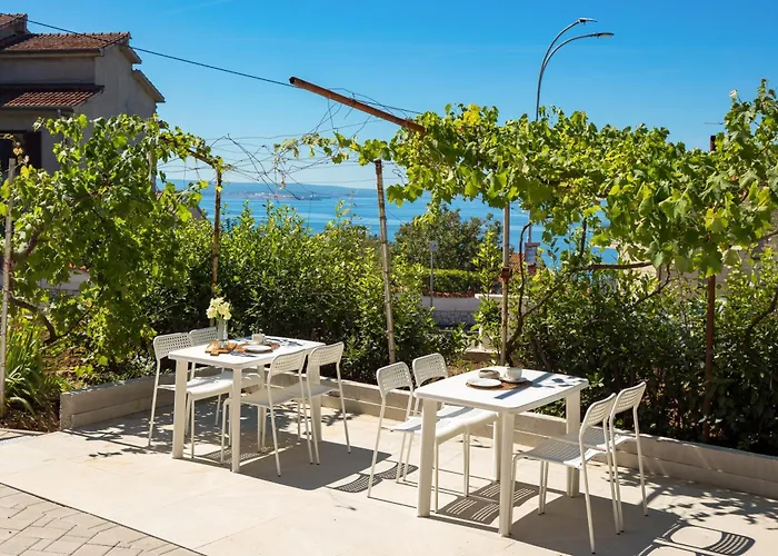 Seaview Garden Premium