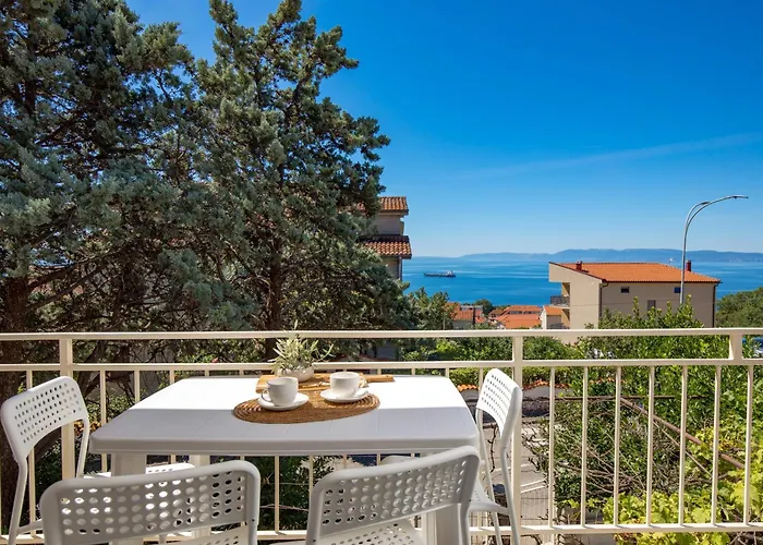 Seaview Garden Premium Apartment Kostrena