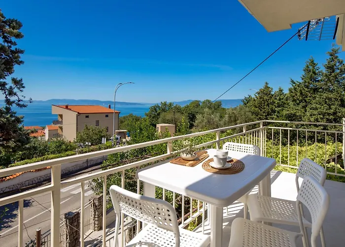 Seaview Garden Premium Apartment Kostrena