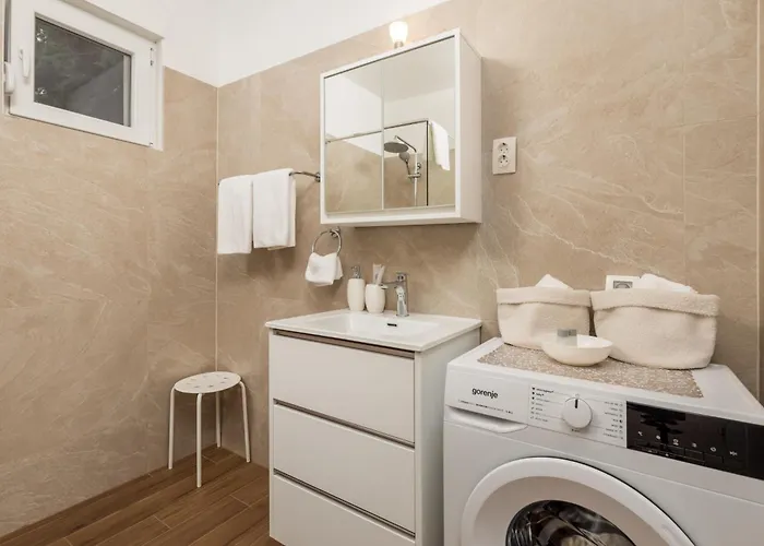 Seaview Garden Premium