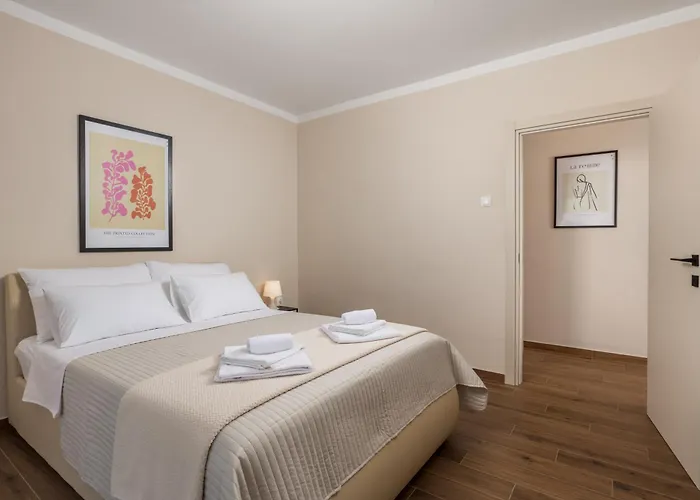 Apartment Seaview Garden Premium Kostrena