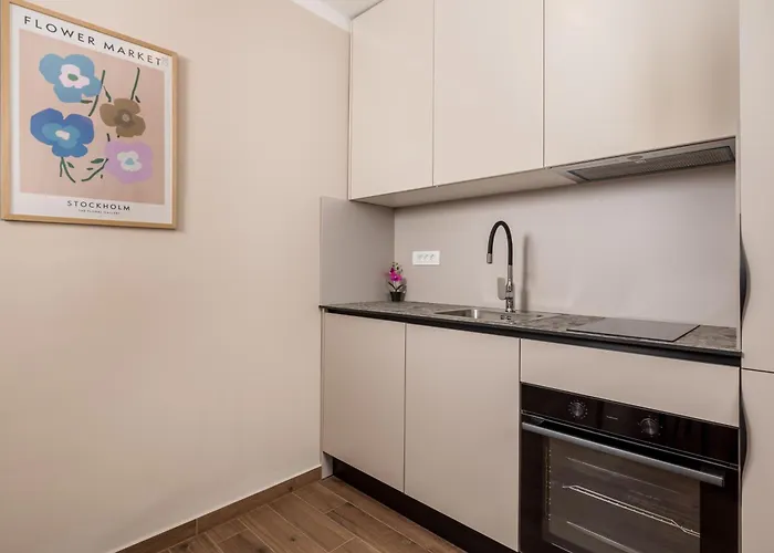 Seaview Garden Premium