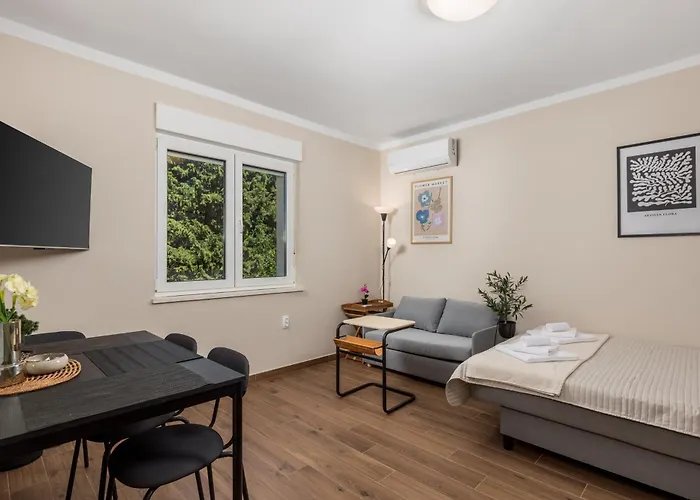 Seaview Garden Premium Apartment