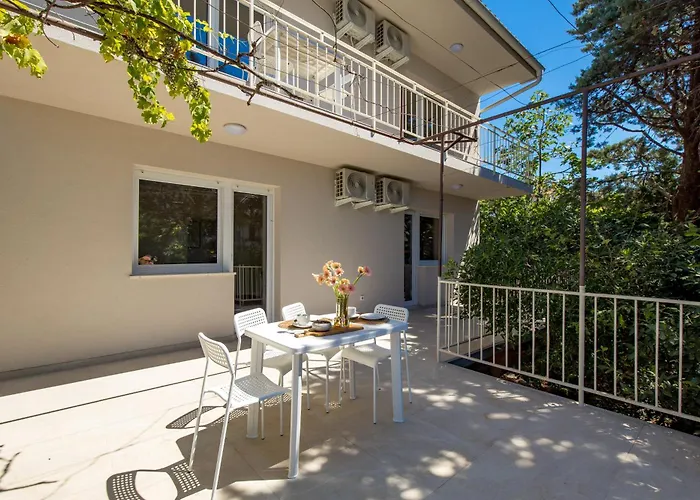 Seaview Garden Premium Apartment *
