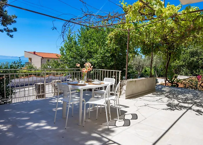 Seaview Garden Premium Apartment