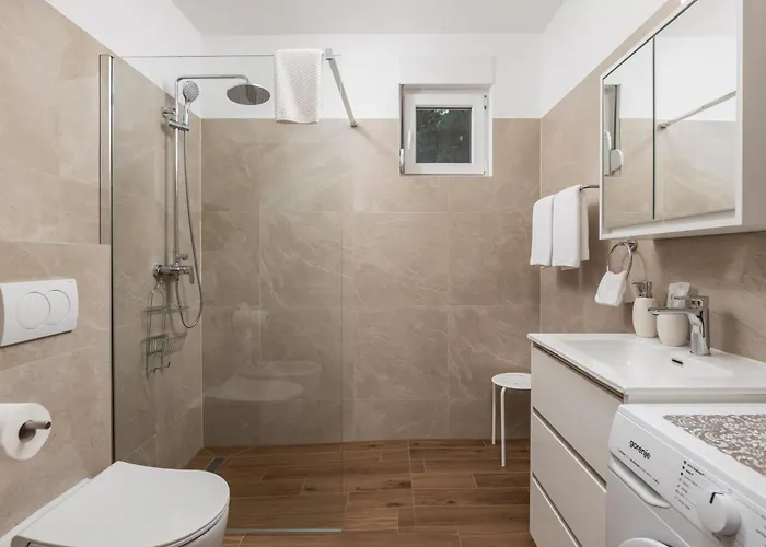 Seaview Garden Premium