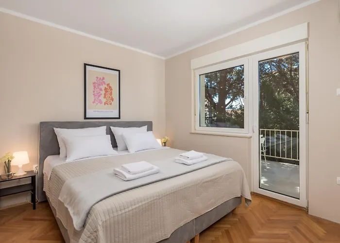 Seaview Garden Premium Apartment