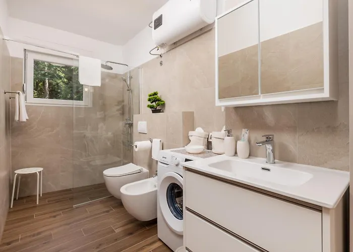 Seaview Garden Premium Apartment *