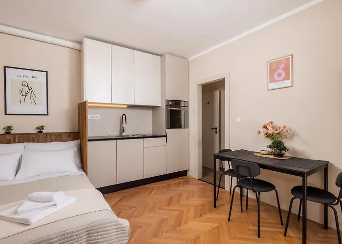 Seaview Garden Premium Apartment